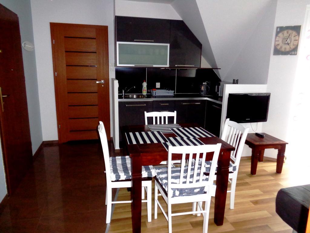 Apartament Lisi Jar Apartment Jastrzebia Gora Luaran gambar